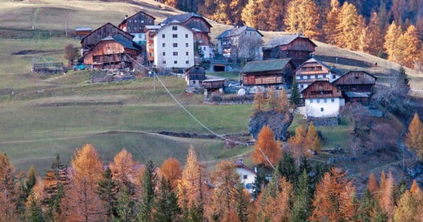 dolomiti in autunno san vigilio di marebbe