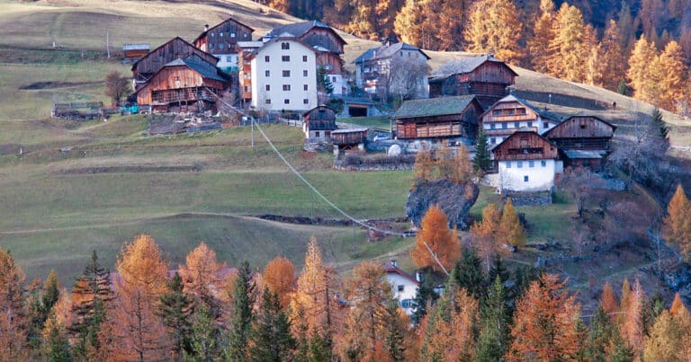 dolomiti in autunno san vigilio di marebbe